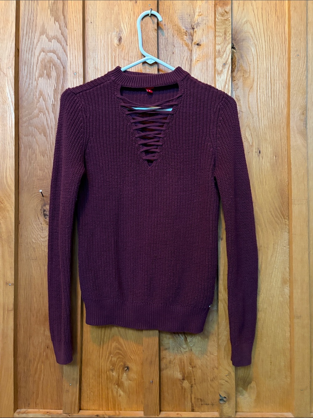 Guess Deep Plum Cut out Lace Crewneck Ribbed Knit Sweater, Medium
